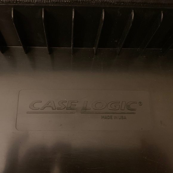 EUC VTG Case Logic 15 Capacity Audio Cassette Tape Case - Picture 4 of 7